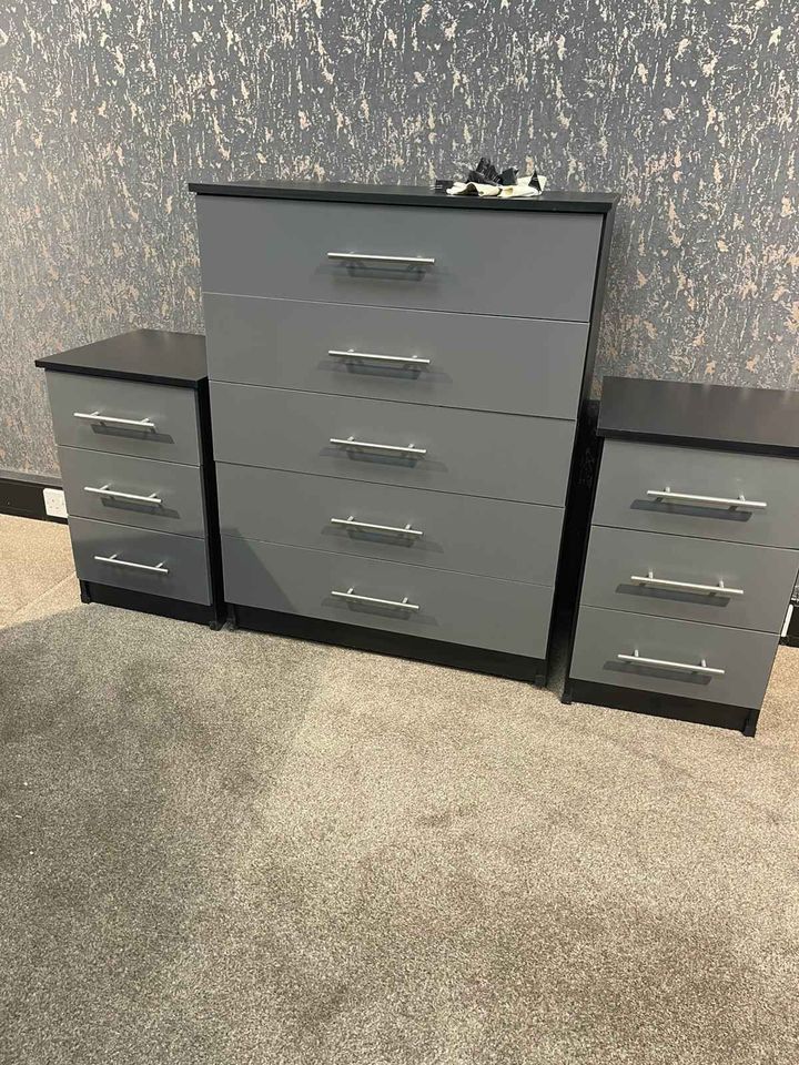 Modern Grey & Black 3-Piece Bedroom Furniture Set